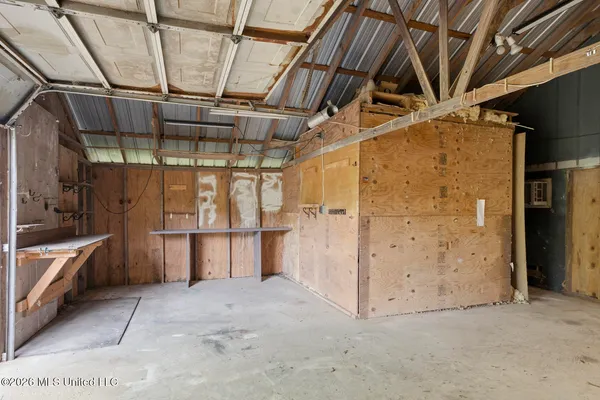 $635,000 | Undisclosed Address, Camden, MS 39045