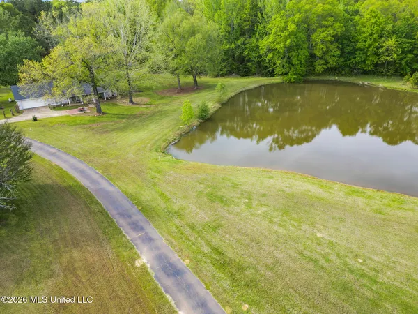 $635,000 | Undisclosed Address, Camden, MS 39045