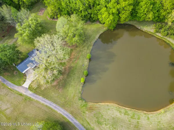 $635,000 | Undisclosed Address, Camden, MS 39045