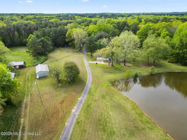 $635,000 | Undisclosed Address, Camden, MS 39045