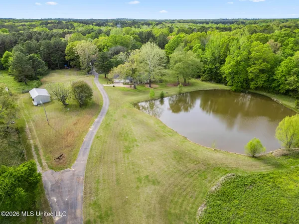 $635,000 | Undisclosed Address, Camden, MS 39045