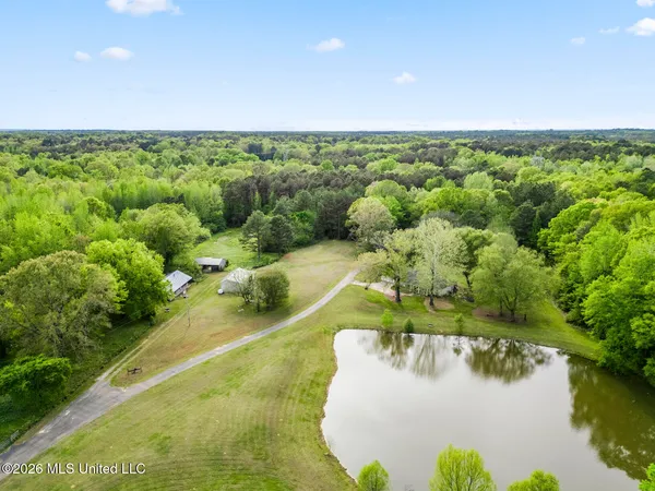 $635,000 | Undisclosed Address, Camden, MS 39045