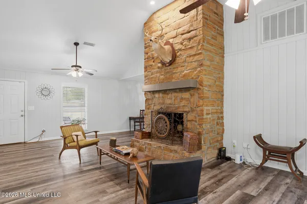 $635,000 | Undisclosed Address, Camden, MS 39045