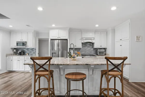 $635,000 | Undisclosed Address, Camden, MS 39045
