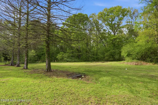 $635,000 | Undisclosed Address, Camden, MS 39045