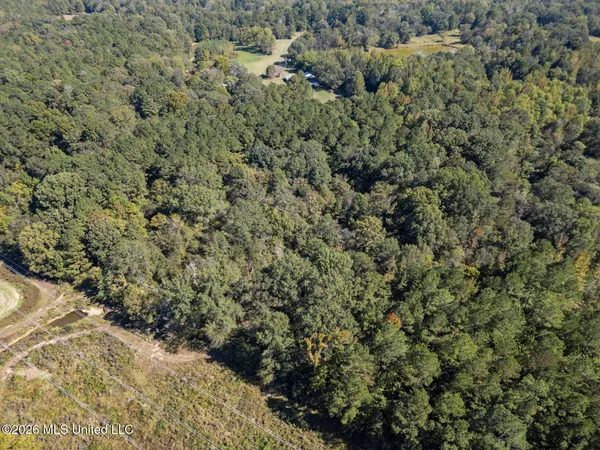 $635,000 | Undisclosed Address, Camden, MS 39045