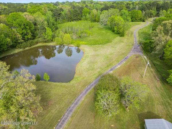 $635,000 | Undisclosed Address, Camden, MS 39045