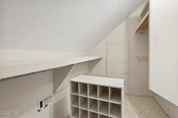 $635,000 | Undisclosed Address, Camden, MS 39045