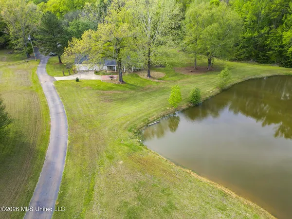 $635,000 | Undisclosed Address, Camden, MS 39045