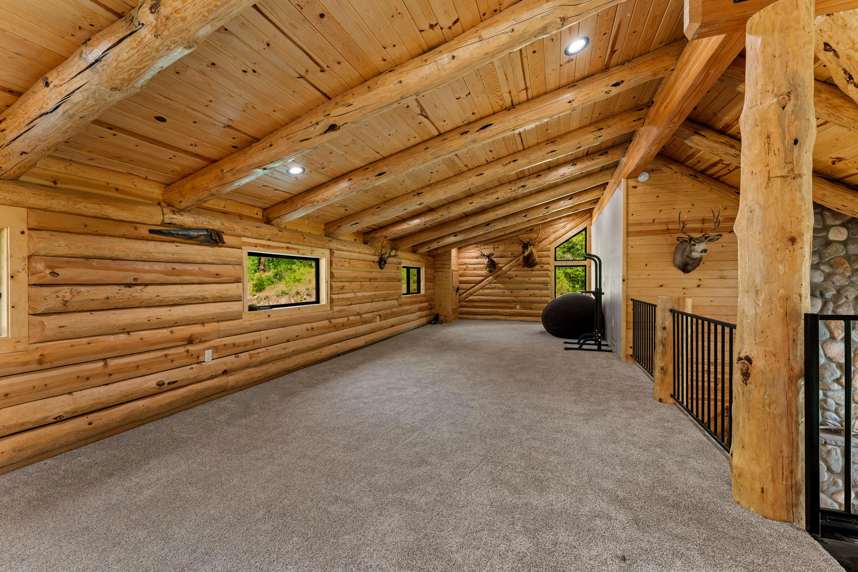 225 Eagle Ridge Road Canyonville, OR 97417 - Photo 44 of 52 a view of a porch with wooden walls