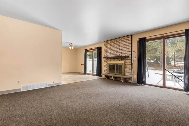 $199,500 | 2035 Stornway Drive, Rockford, IL 61107