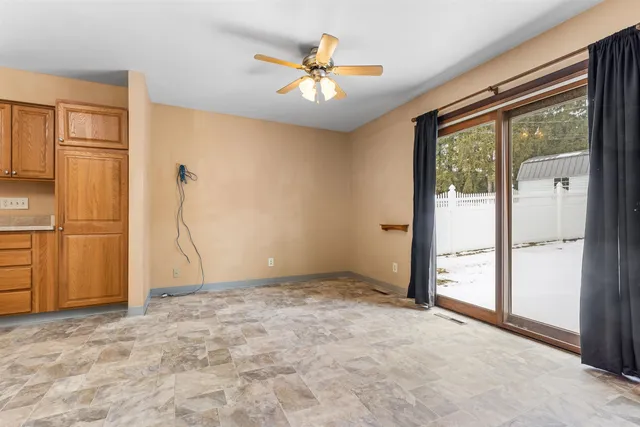 $199,500 | 2035 Stornway Drive, Rockford, IL 61107