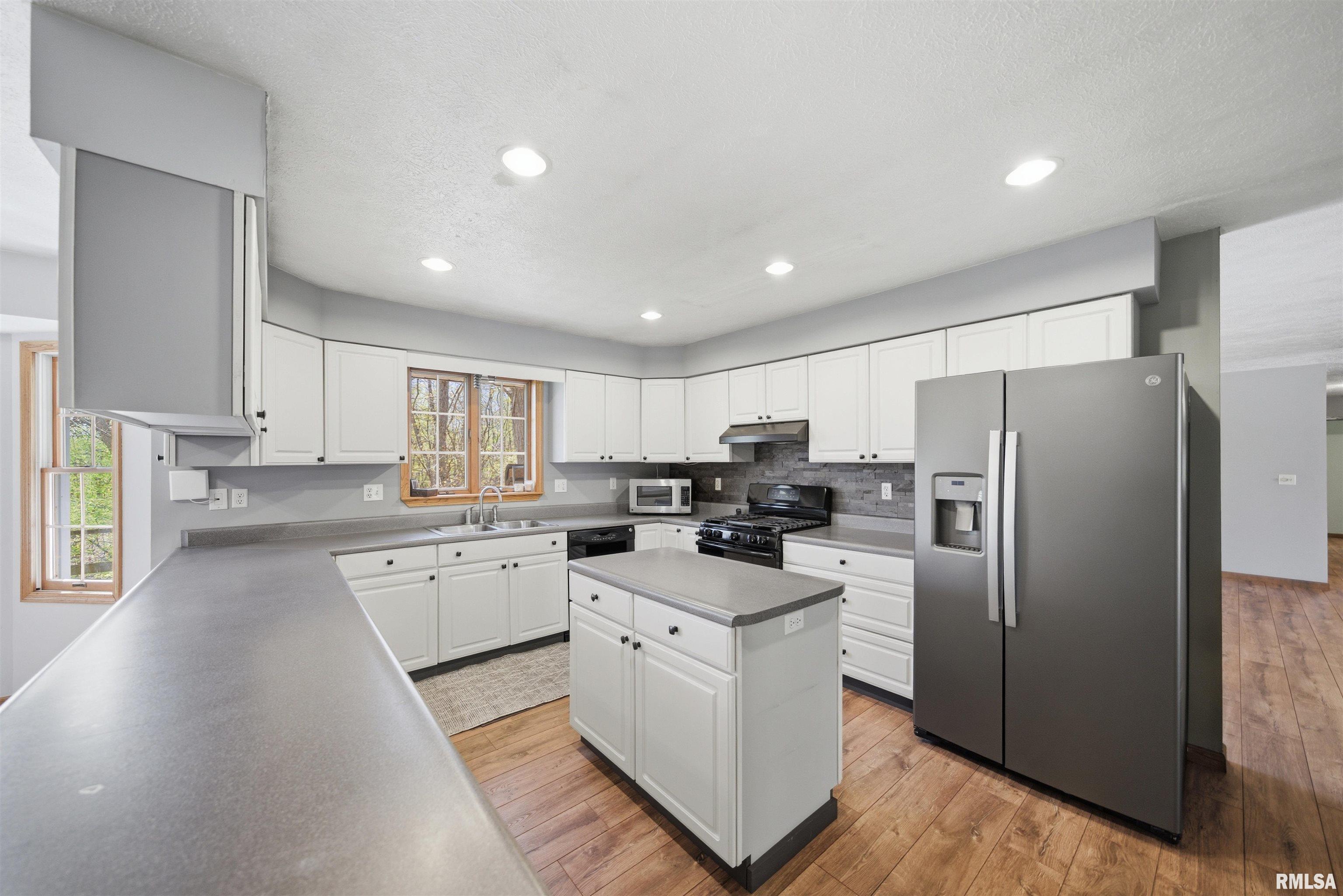 658 Coon Creek Road Metamora, IL 61548 - Photo 12 of 73