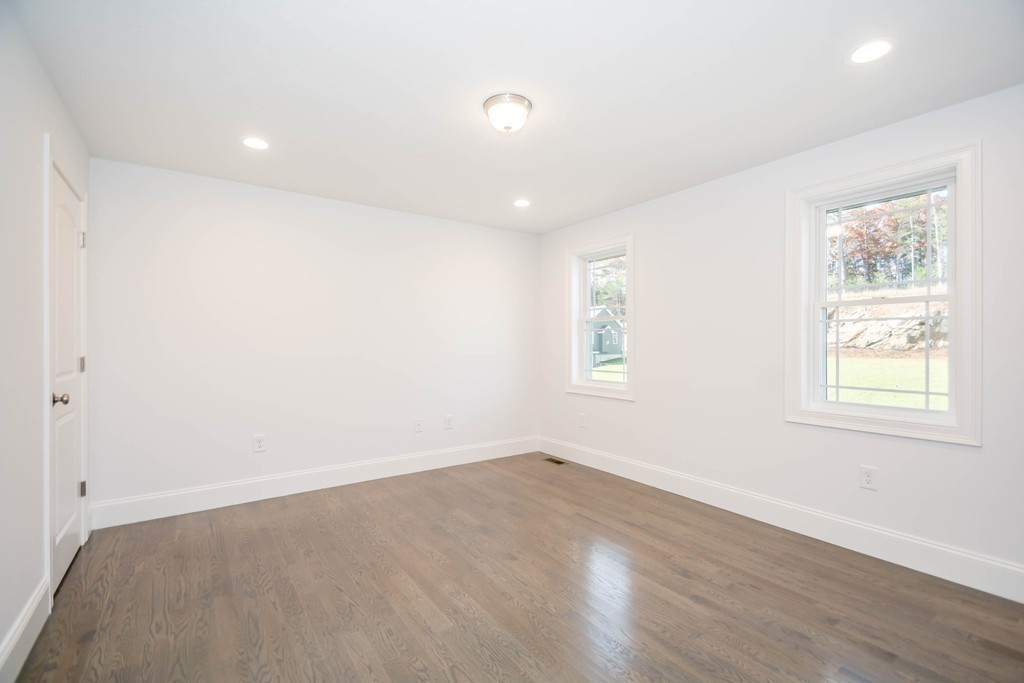 13 Fieldstone Lane Georgetown, MA 01833 - Photo 17 of 30 Gallery Image 17