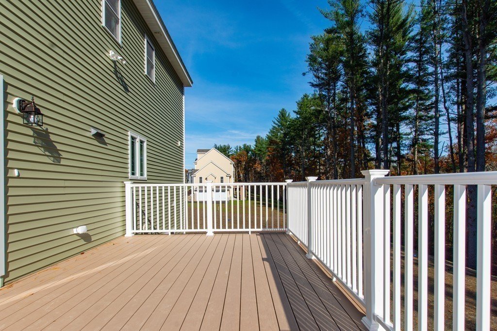 13 Fieldstone Lane Georgetown, MA 01833 - Photo 27 of 30 Gallery Image 27