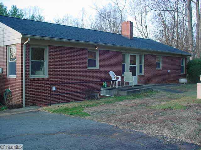 999 Quaker Road Mount Airy, NC 27030 - Photo 8 of 8 Exterior Back.
