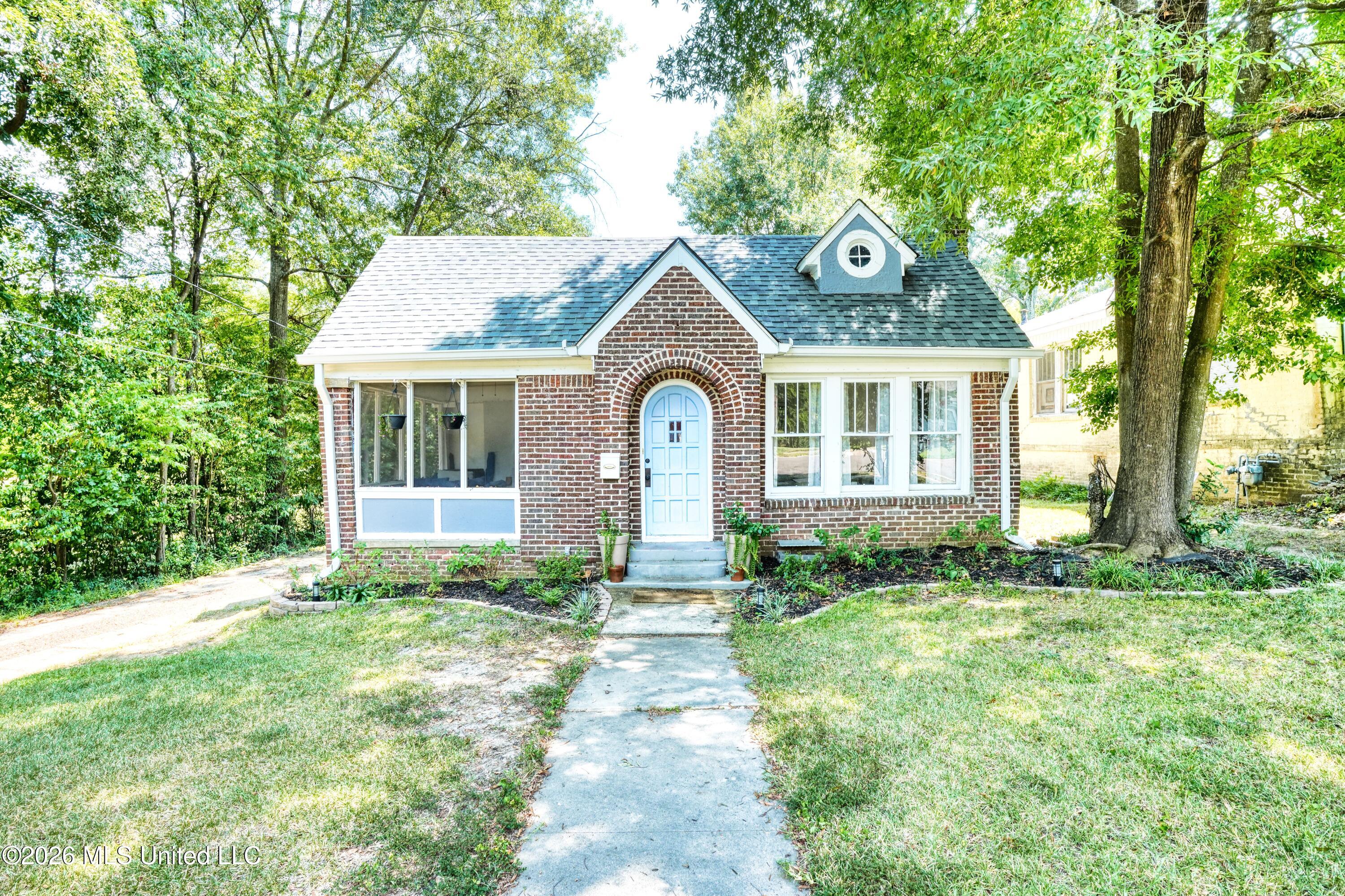 431 Decelle Street Jackson, MS 39216 - Photo 1 of 42 DSC00819_HDR