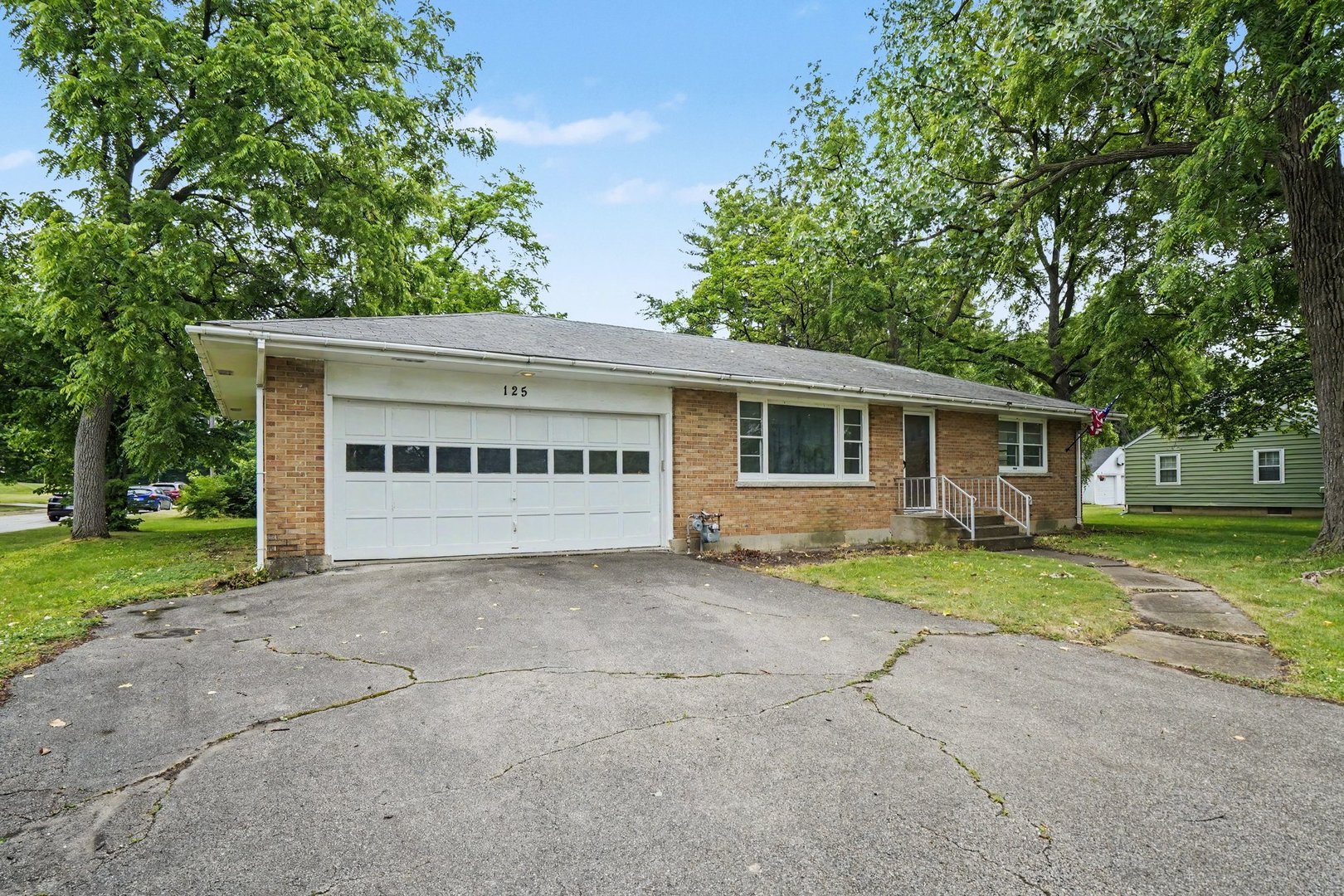 125 South River Road North Aurora, IL 60542 - Photo 1 of 15