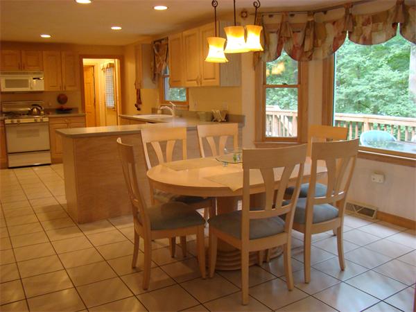 77 Lovejoy Road Andover, MA 01810 - Photo 5 of 23 Gallery Image 5
