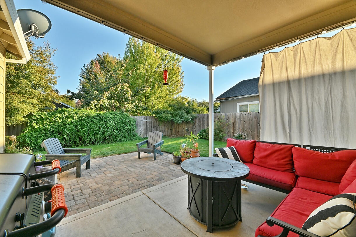 3625 Hilsinger Road Phoenix, OR 97535 - Photo 5 of 26 DSC_0591