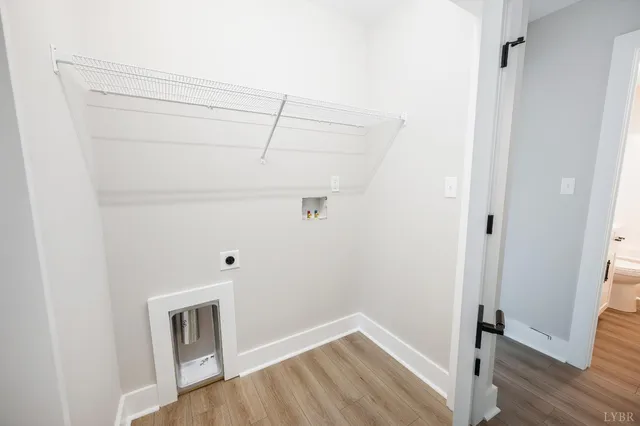 a view of utility room