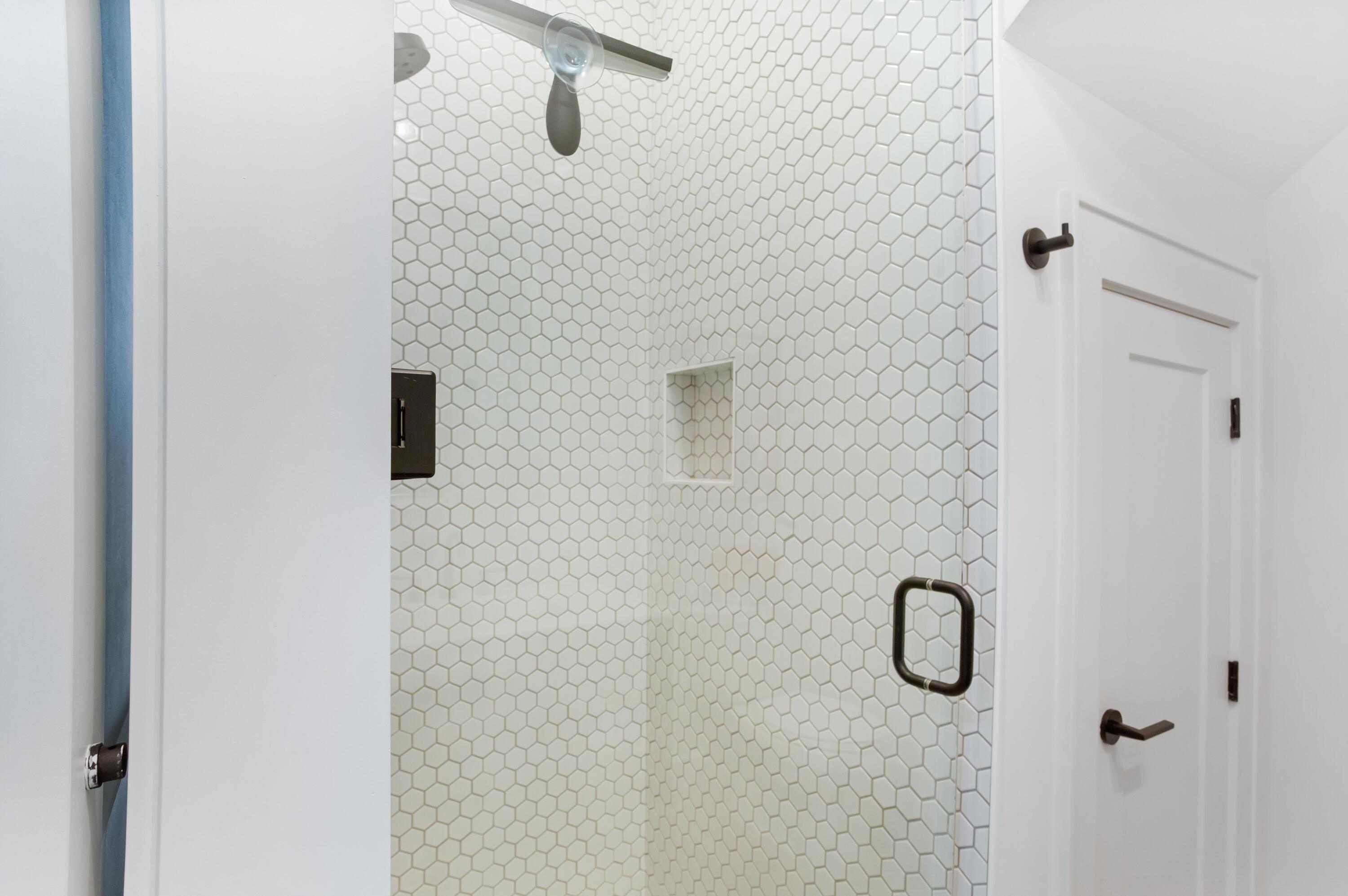 4627 Sunset Pointe Destin, FL 32541 - Photo 34 of 64 NRWL0694