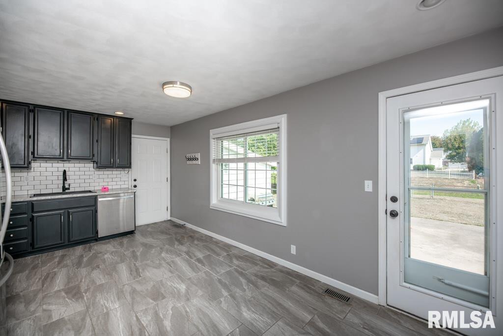 754 Taylor Street Morton, IL 61550 - Photo 14 of 44