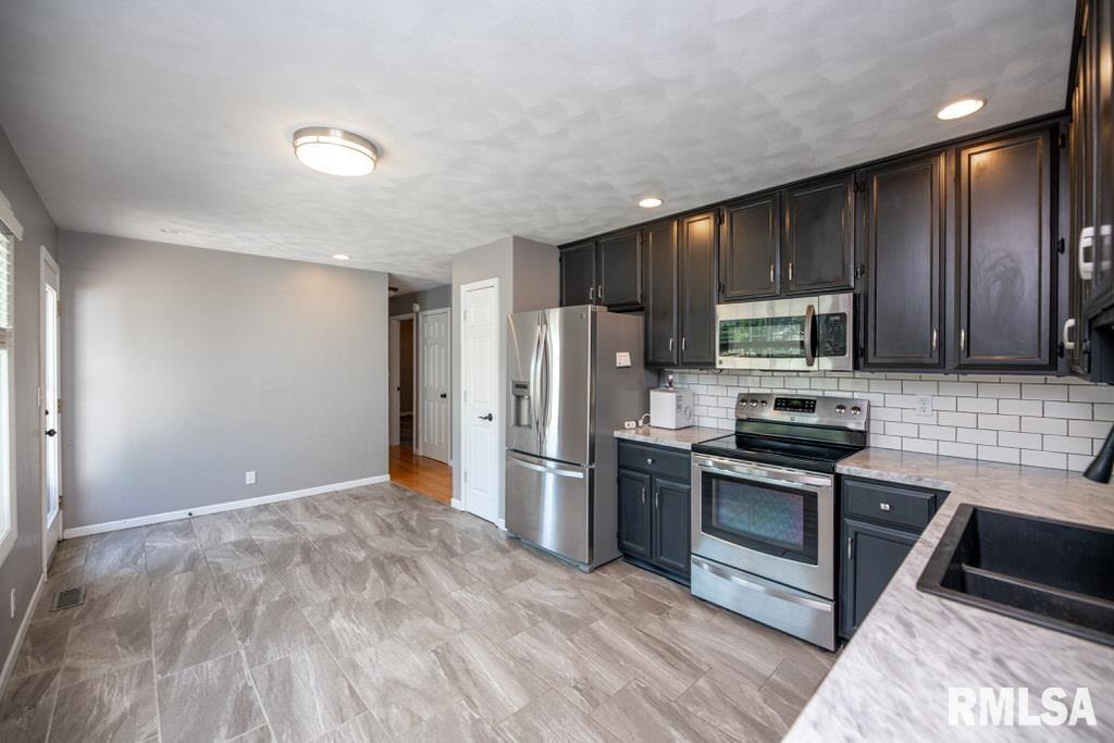 754 Taylor Street Morton, IL 61550 - Photo 10 of 44