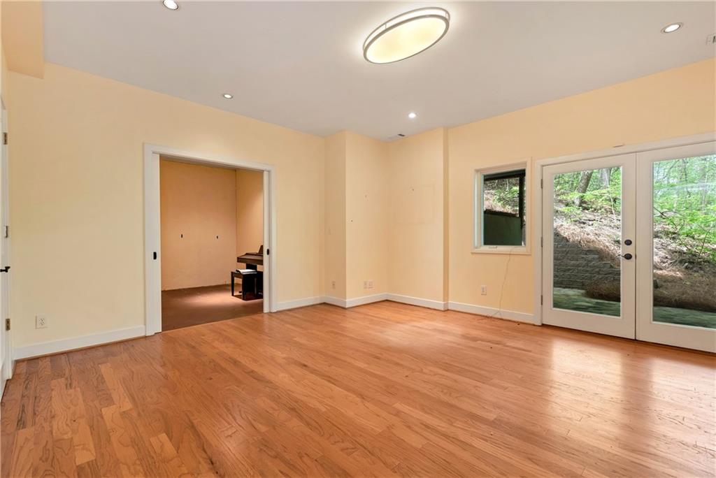 6960 Riverside Drive Atlanta, GA 30328 - Photo 26 of 53