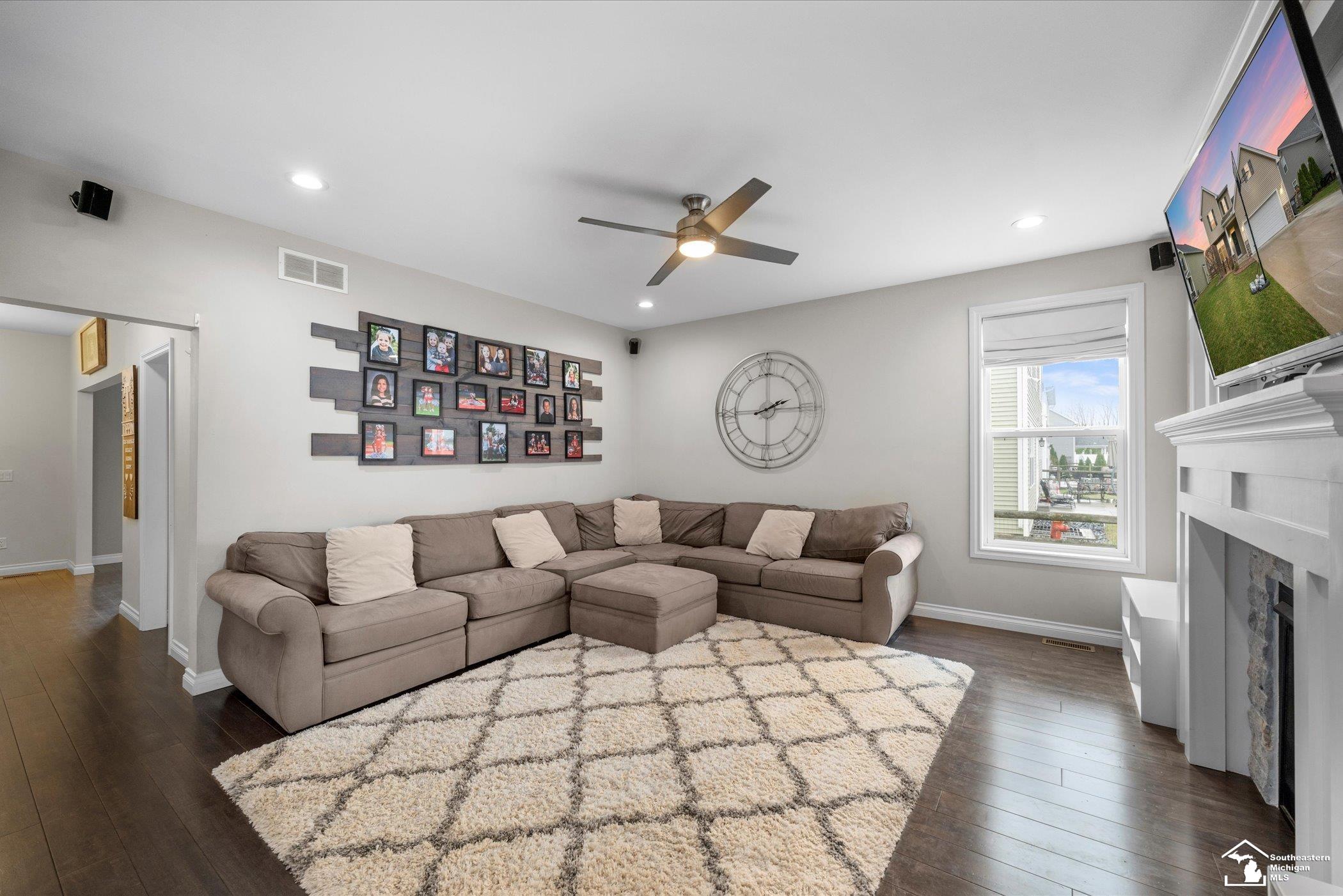 6905 Deer Ridge Temperance, MI 48182 - Photo 12 of 35 Gallery Image 12
