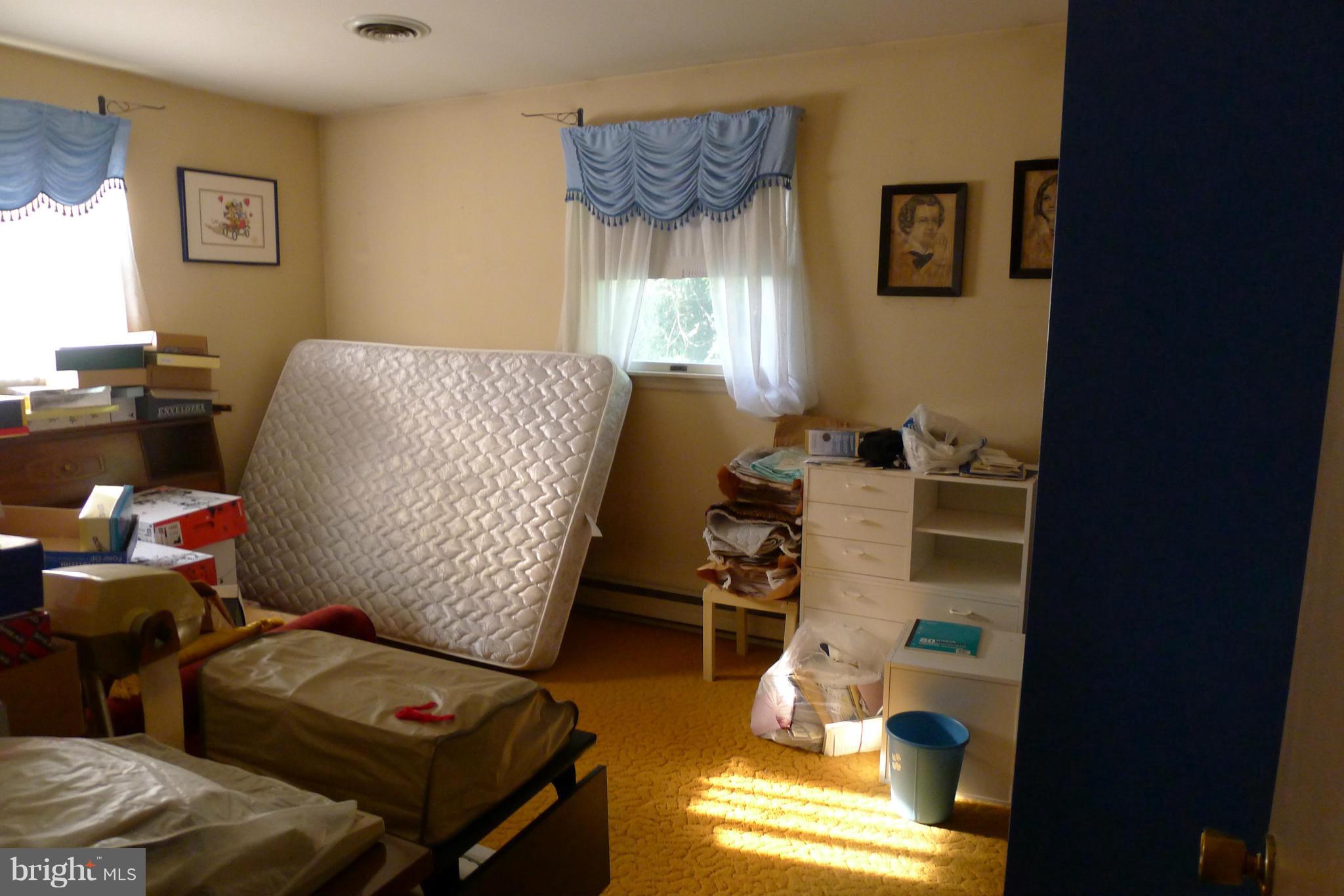 412 Landis Road Hagerstown, MD 21740 - Photo 13 of 27 Bedroom