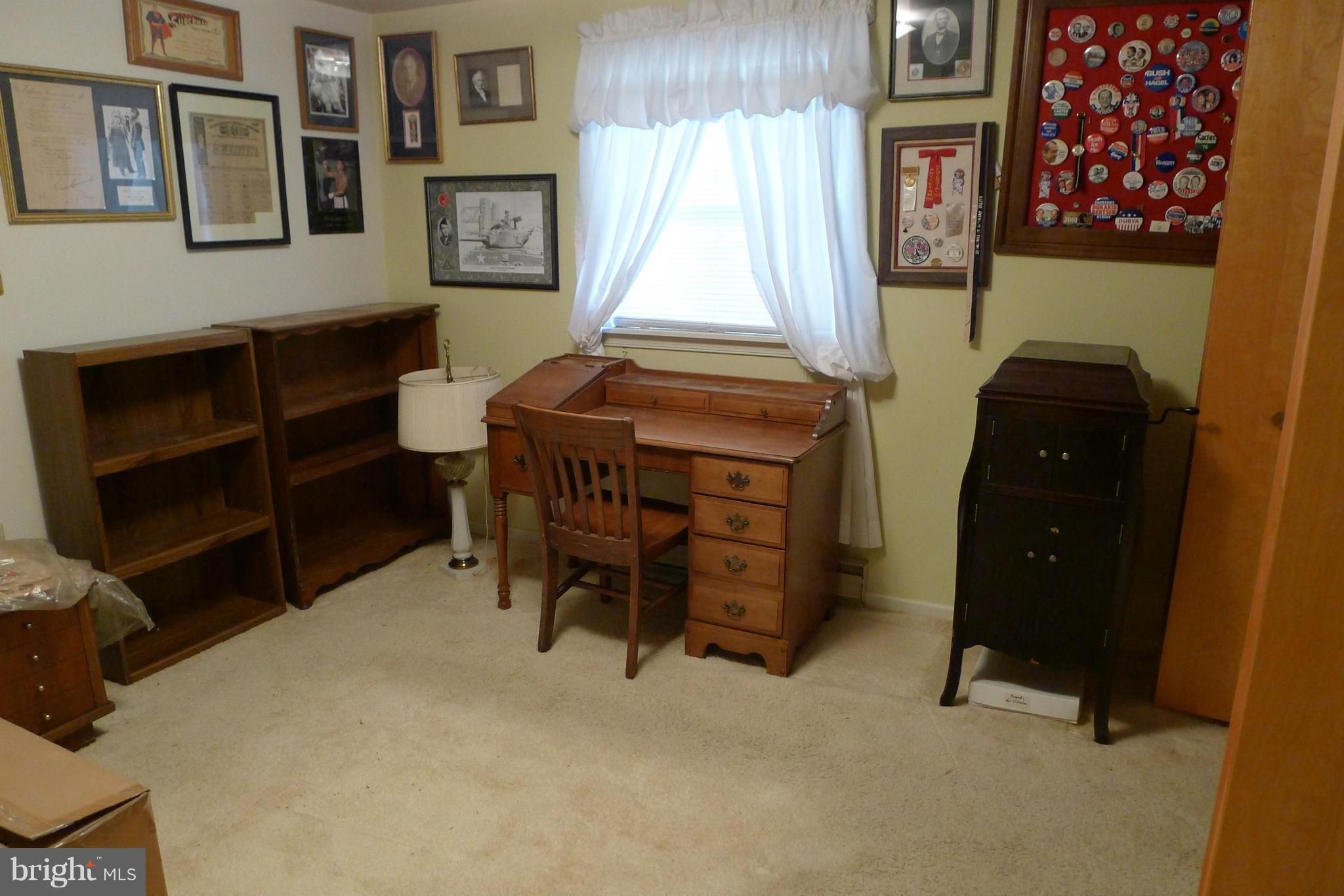412 Landis Road Hagerstown, MD 21740 - Photo 19 of 27 Bedroom
