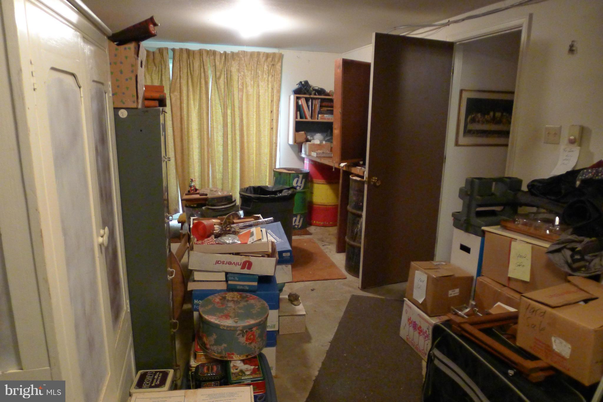 412 Landis Road Hagerstown, MD 21740 - Photo 20 of 27 Interior (General)
