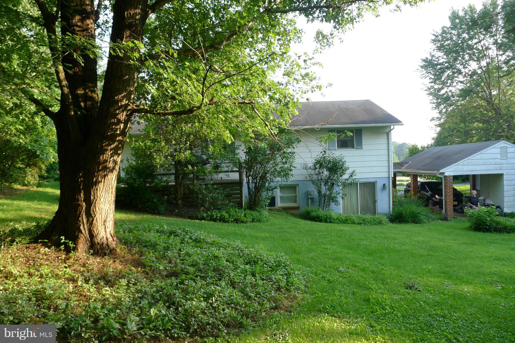 412 Landis Road Hagerstown, MD 21740 - Photo 4 of 27 Exterior (Rear)