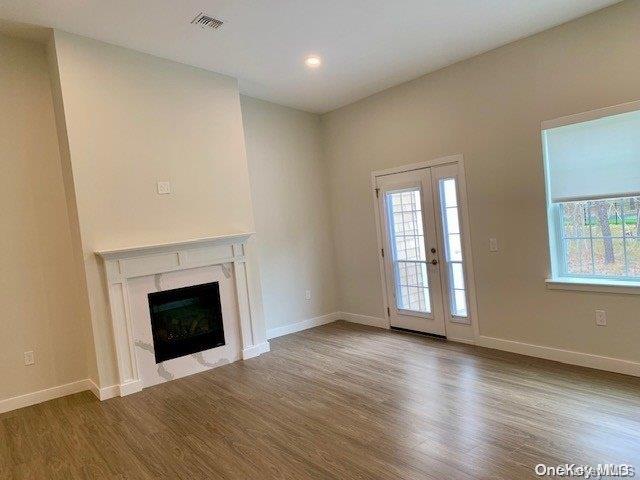 1 B Country Club Drive Manorville, NY 11949 - Photo 4 of 9