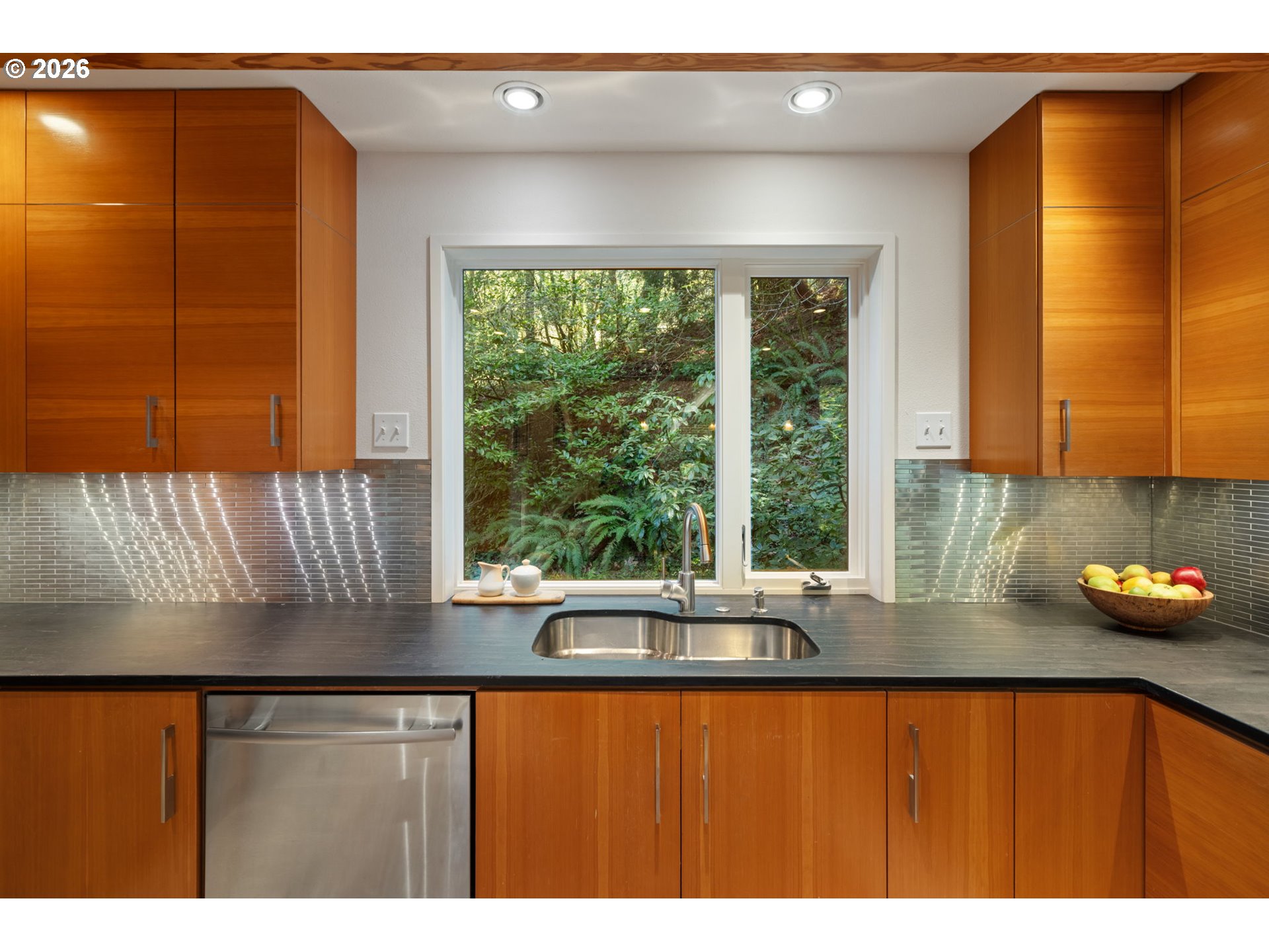 3107 Southwest Nottingham Drive Portland, OR 97201 - Photo 17 of 48