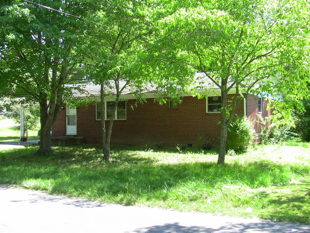 509 Balmoral Road Middlesboro, KY 40965 - Photo 35 of 36 IMG_2460 (1024x768)