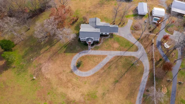 $749,000 | 8102 Pleasant View Drive, Lascassas, TN 37085
