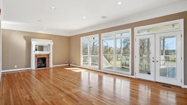 $749,000 | 8102 Pleasant View Drive, Lascassas, TN 37085