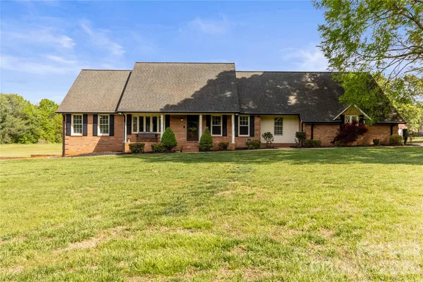 $745,000 | 1178 Highway 182, Lincolnton, NC 28092