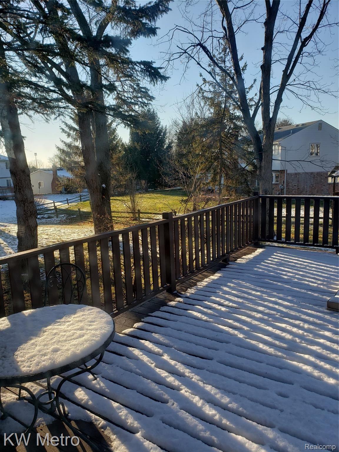 744 Dressler Lane Rochester, MI 48307 - Photo 35 of 38 Deck