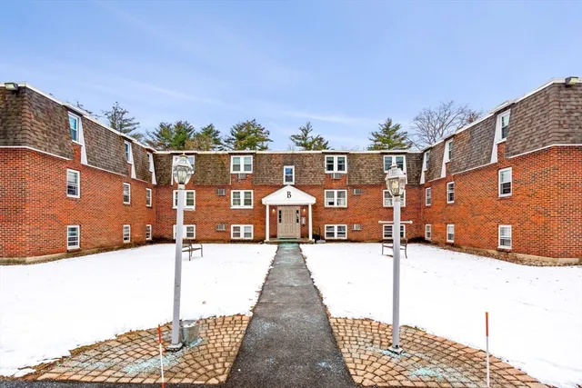 $260,000 | 870 Haverhill Street, Unit 21B, Rowley, MA 01969