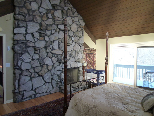 4012 Oak Ridge Road Crystal Lake, IL 60012 - Photo 13 of 24 a bedroom with a bed and a window