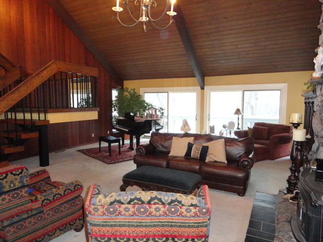 4012 Oak Ridge Road Crystal Lake, IL 60012 - Photo 6 of 24 a living room with furniture and a large window