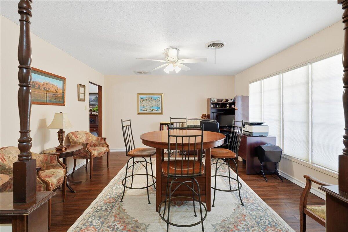 3807 54th Street Lubbock, TX 79413 - Photo 3 of 27 02-nml-2