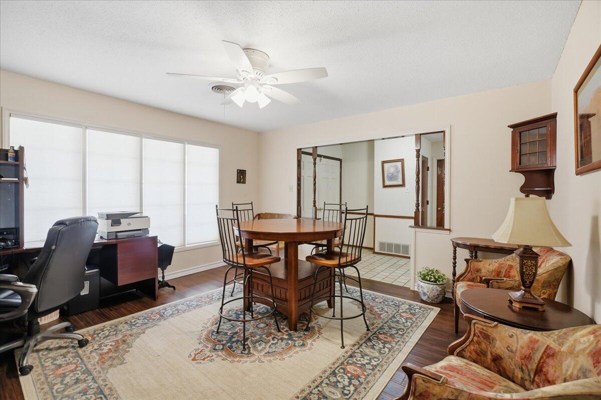 3807 54th Street Lubbock, TX 79413 - Photo 4 of 27 03-nml-3