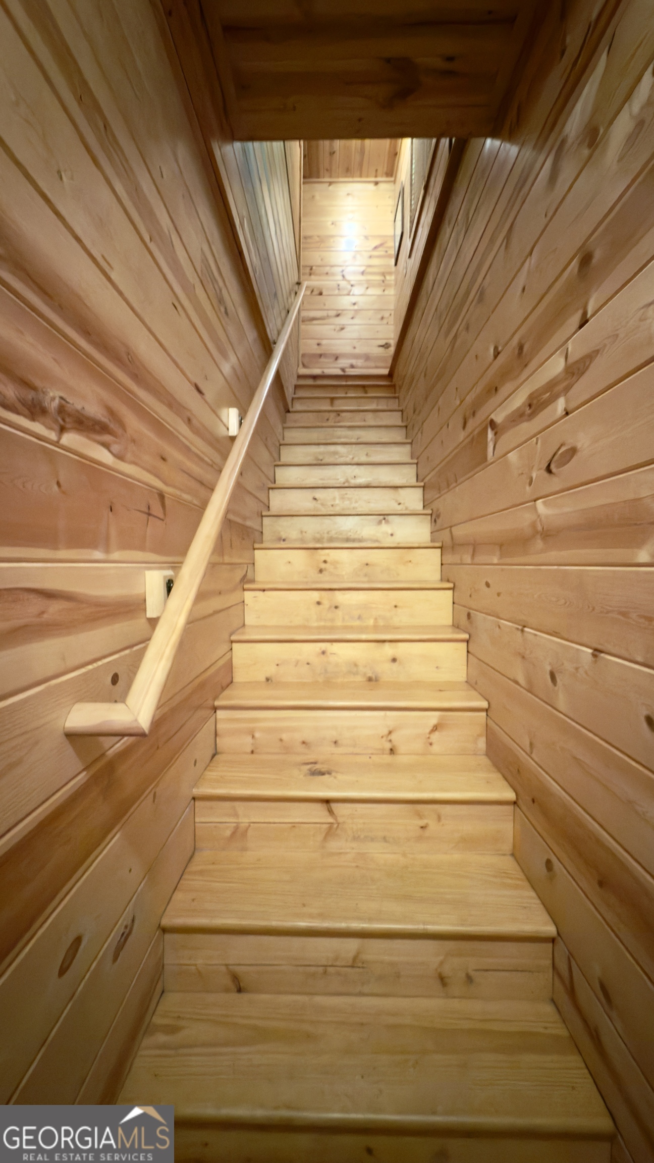 469 Vista View Place Cleveland, GA 30528 - Photo 18 of 39 a view of entryway