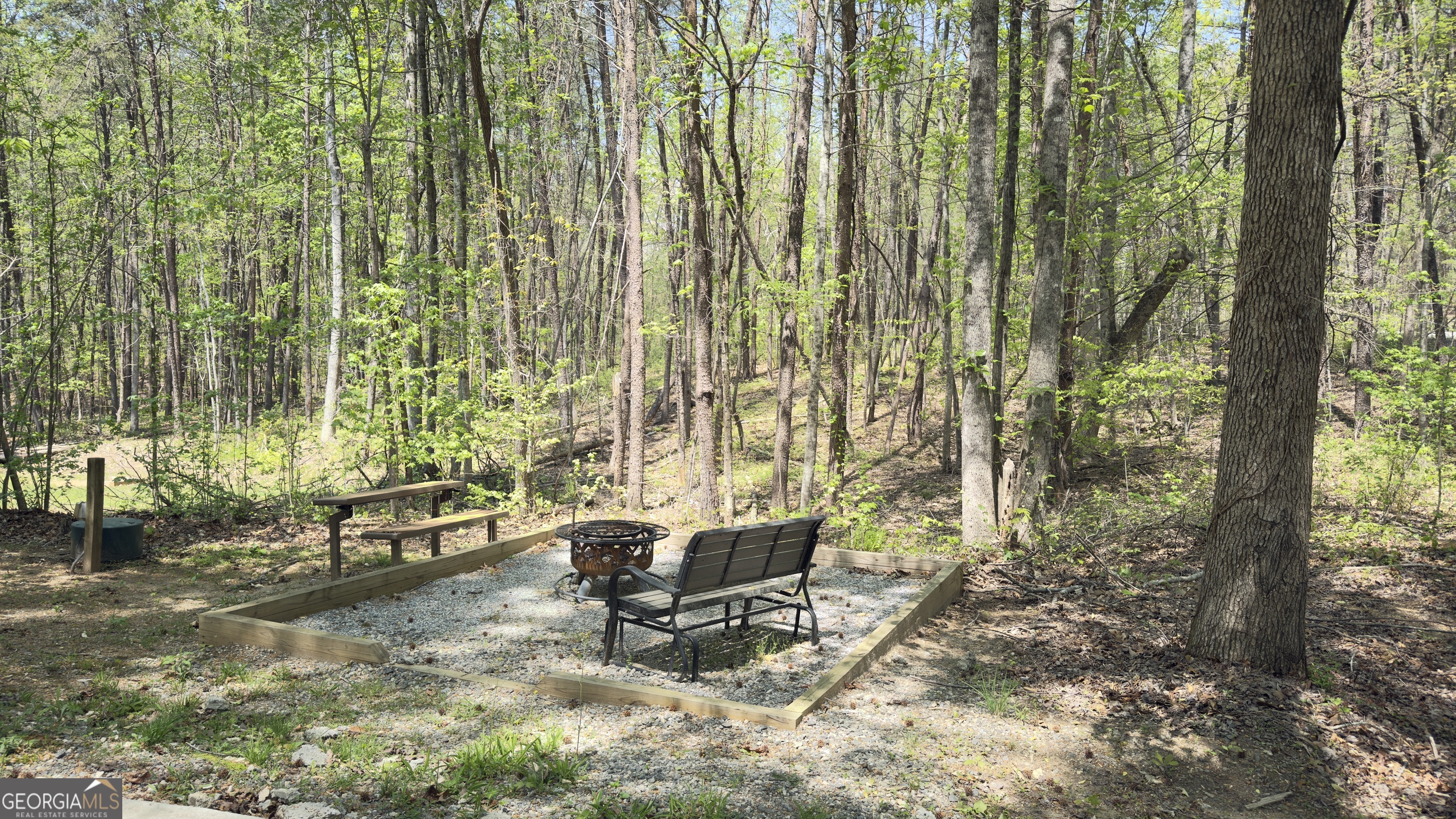 469 Vista View Place Cleveland, GA 30528 - Photo 28 of 39 a building outdoor space with chairs