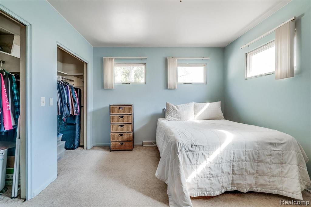 5270 Drayton Road Clarkston, MI 48346 - Photo 23 of 29