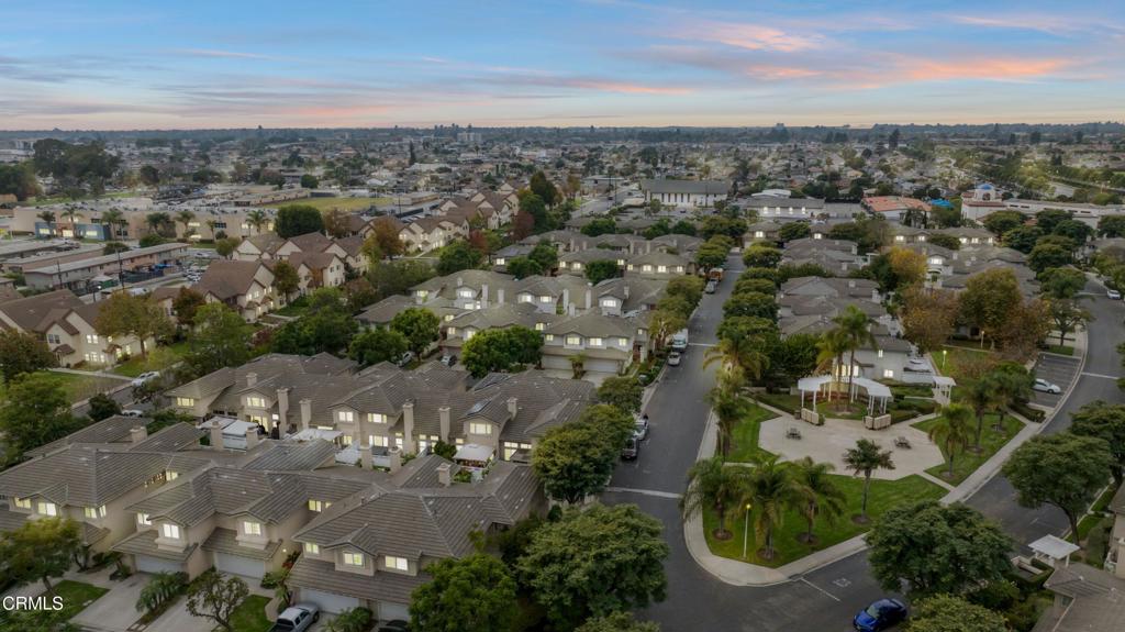 517 Orilla Walk Oxnard, CA 93030 - Photo 33 of 34 an aerial view of a city with lots of residential buildings